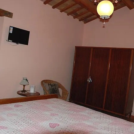 Casale Borgo Miriam * أوفيدا