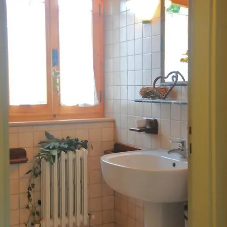 Casale Borgo Miriam * أوفيدا